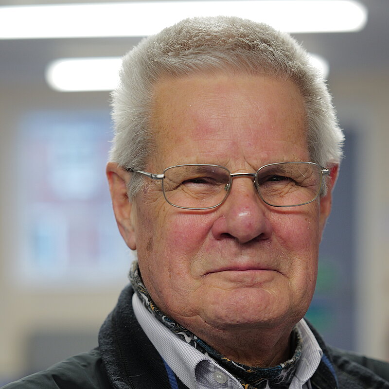 Bob Symons (Woodford & Weedon) Bob